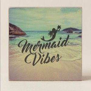 Mermaid Vibes Box Sign